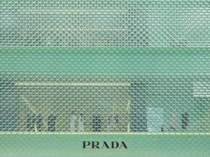 pradagucci视频、pradagucci 视频是否涉及低俗信息？